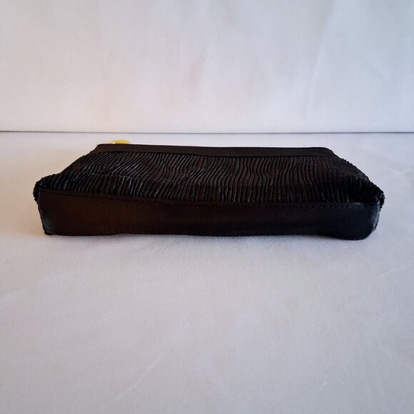 Estee Lauder Black Cosmetic Bag - Picture 5 of 10